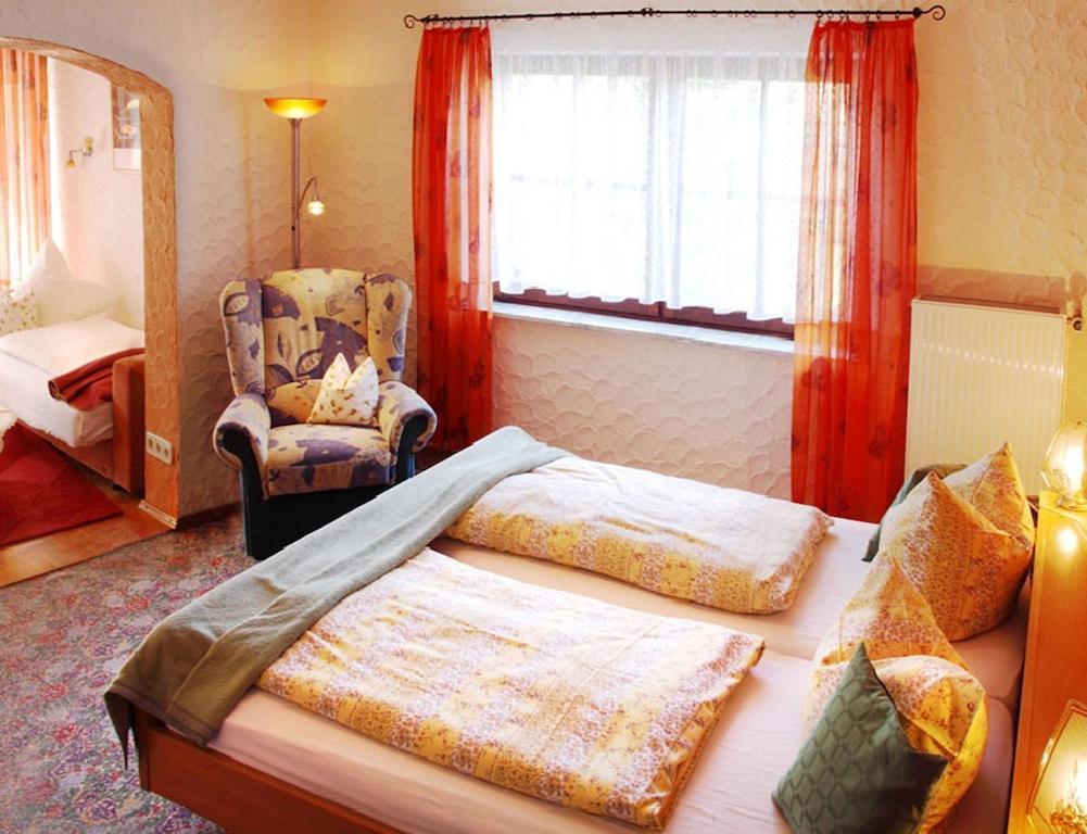 Landhotel Schonblick Bad Herrenalb Room photo
